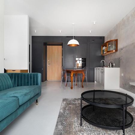 Wola Artistic Designer Apartment Varsóvia Exterior foto